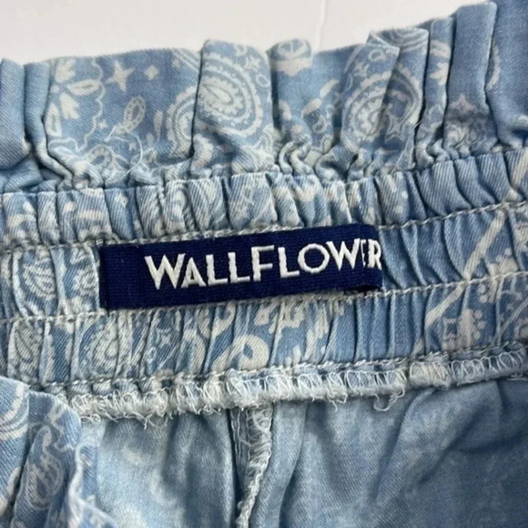 Wallflower Juniors Printed Shorts Sammy Blue‎ Size XS - Picture 8 of 11